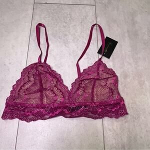 NWT Fredericks of Hollywood Fuschia Silver Lace Caroline Bralette Large V Neck